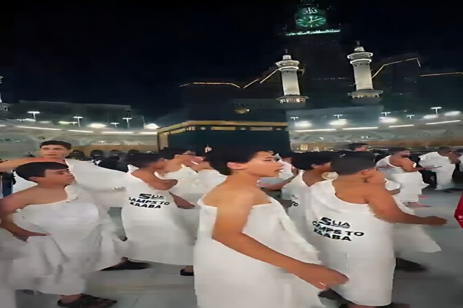  العمرةُ إلى العمرة كفَّارةٌ لما بينهما